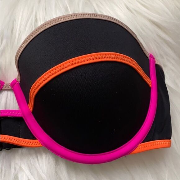 Victoria’s Secret Strapless Black/Pink Bikini Top - Picture 4 of 16